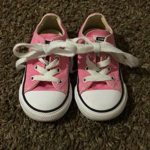 Toddler girl pink Converse